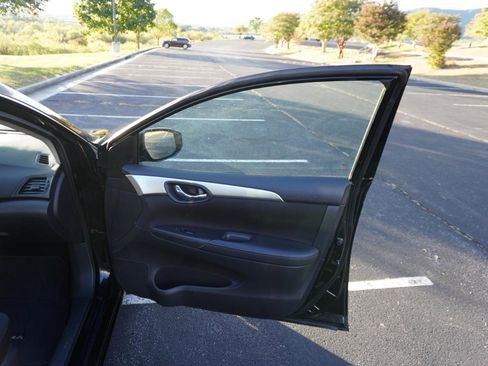 Used 2019 Nissan Sentra S w/ Appearance Package FWD image 22