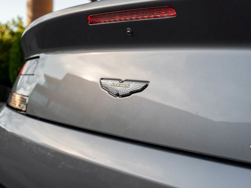 Used 2015 Aston Martin V8 Vantage GT image 17