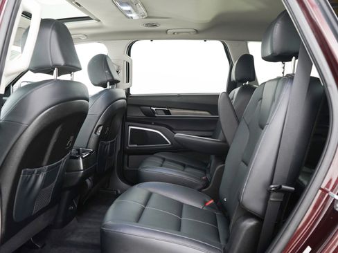 Used 2022 Kia Telluride EX w/ EX Premium Package AWD/4WD image 25