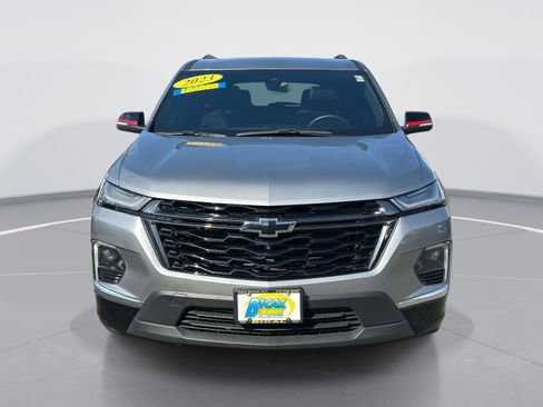 Used 2023 Chevrolet Traverse Premier w/ Redline Edition image 2