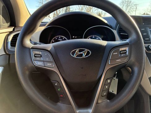 Used 2017 Hyundai Santa Fe Sport image 23