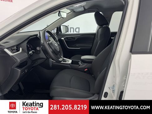 Certified 2025 Toyota RAV4 LE image 16