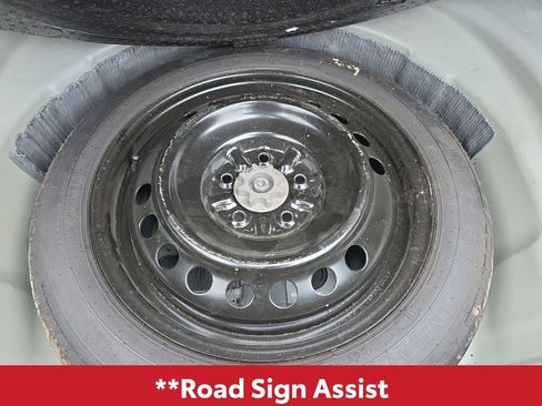 Used 2023 Toyota Camry XSE image 16