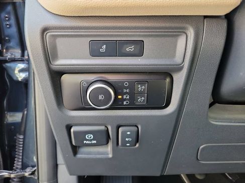 Used 2024 Ford Expedition Limited RWD image 24