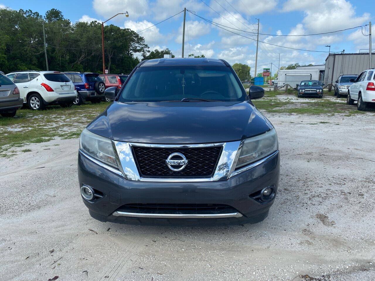 Used 2014 Nissan Pathfinder S FWD image 4