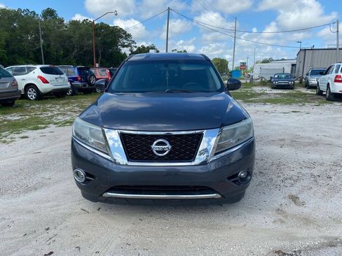 Used 2014 Nissan Pathfinder S FWD image 4