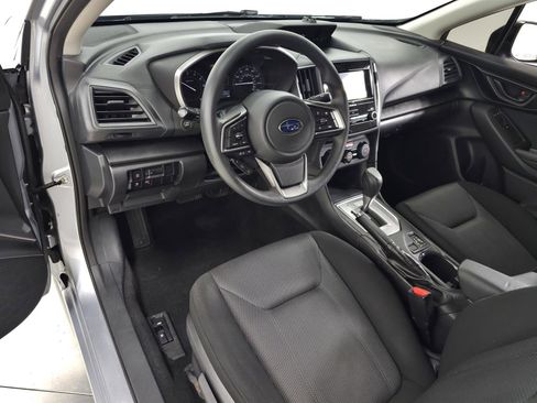 Used 2017 Subaru Impreza 2.0i Premium AWD/4WD image 12