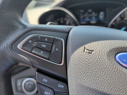 Used 2017 Ford Escape SE AWD/4WD image 29