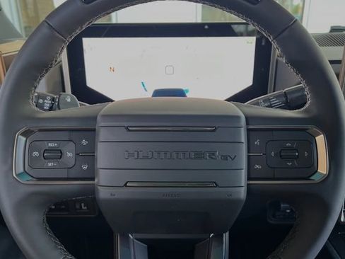 Used 2024 GMC Hummer EV 2X w/ Extreme Off-Road Package image 24