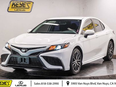 Used 2024 Toyota Camry SE w/ Convenience Package