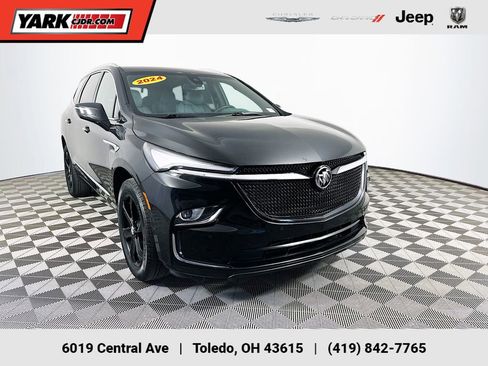 Used 2024 Buick Enclave Essence w/ Sport Touring Edition FWD image 1