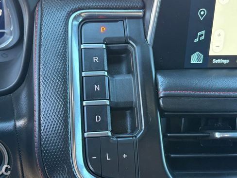 Used 2023 Chevrolet Tahoe RST image 21