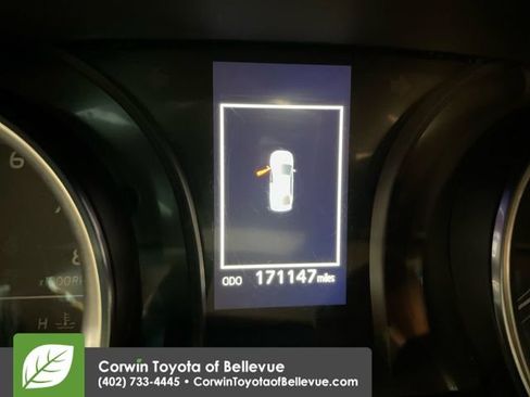Used 2018 Toyota Camry SE image 10