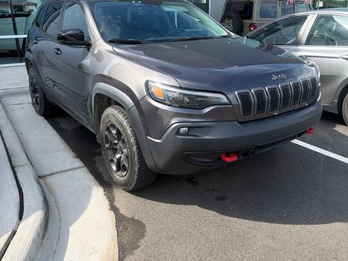 Used 2022 Jeep Cherokee Trailhawk w/ Premium Leather Package AWD/4WD image 2
