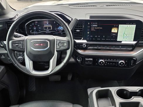 Used 2025 GMC Sierra 1500 SLT RWD image 19