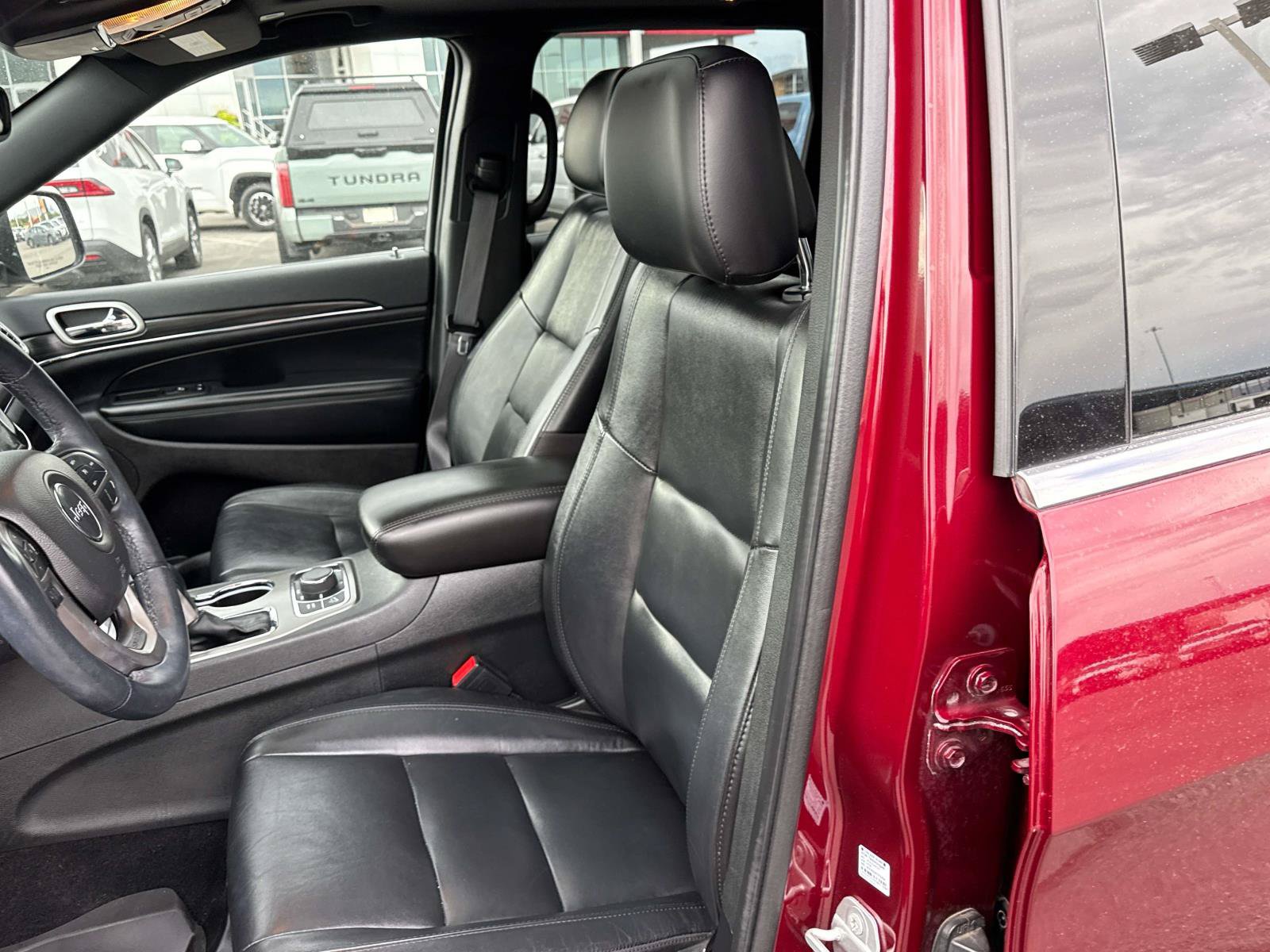 Used 2022 Jeep Grand Cherokee Limited AWD/4WD image 11
