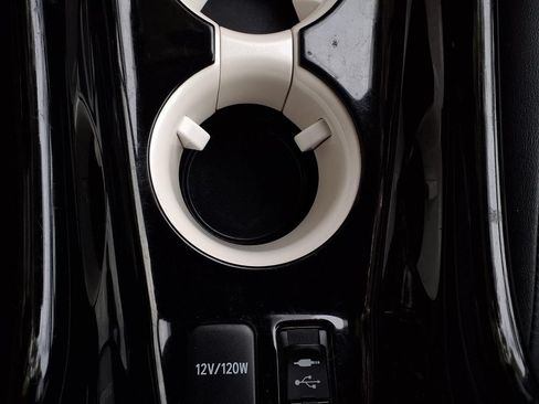 Certified 2016 Toyota Prius Three Touring FWD image 15