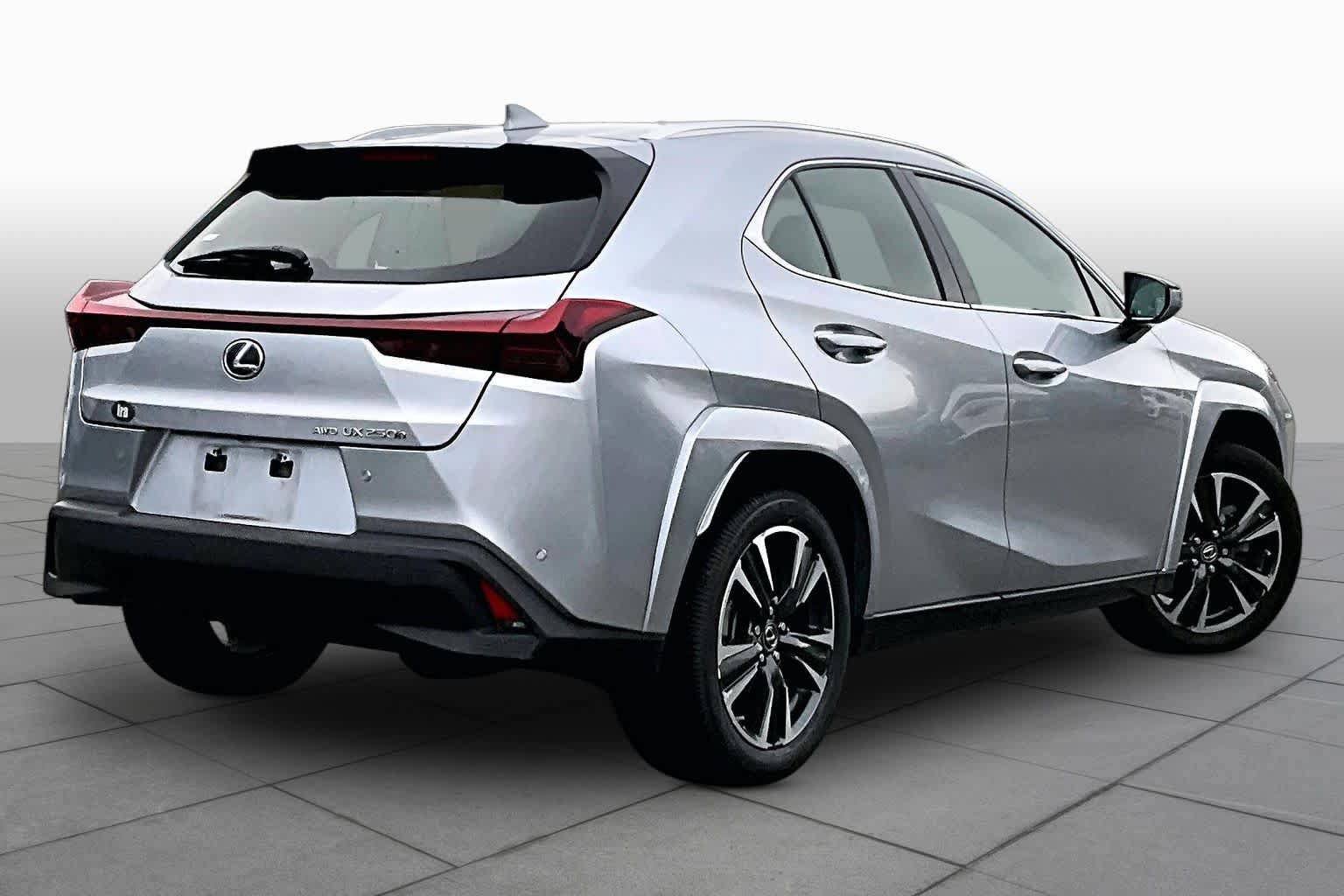 Used 2024 Lexus UX 250h AWD w/ Premium Package image 13