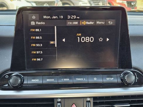 Certified 2024 Kia Forte LXS image 28