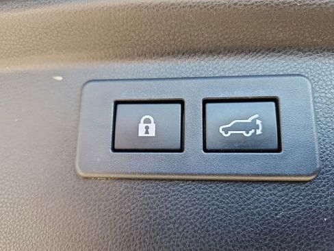 Used 2020 Subaru Forester Limited image 34