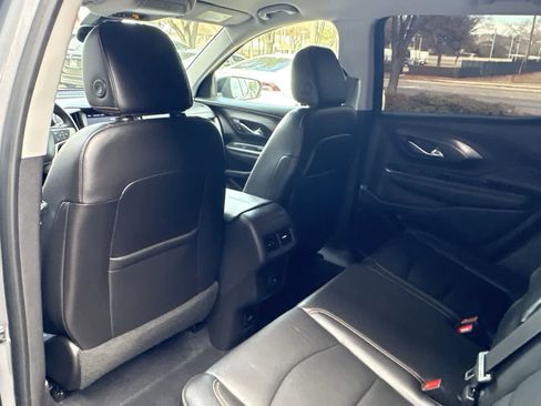 Used 2021 GMC Terrain SLT w/ Elevation Edition image 11