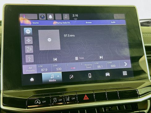 Used 2022 Jeep Compass Latitude FWD image 21
