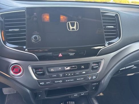 Used 2021 Honda Pilot EX image 15