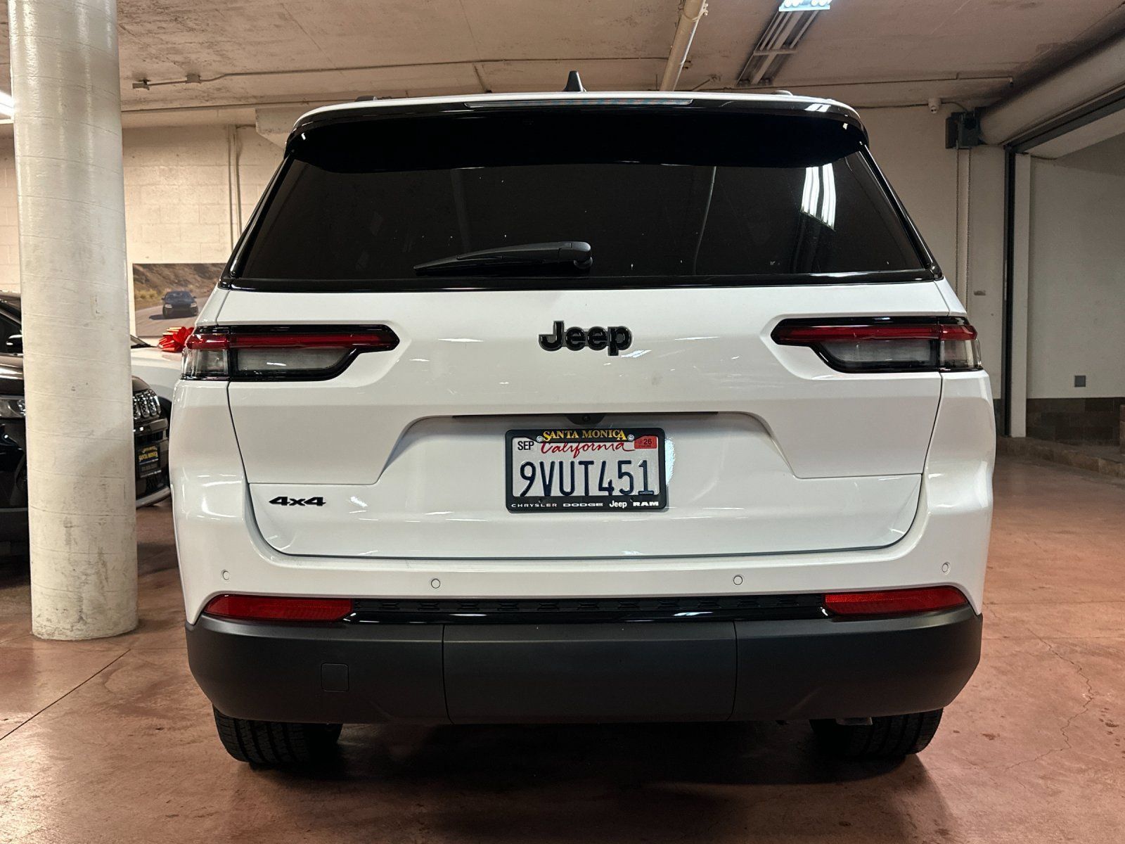 Used 2025 Jeep Grand Cherokee L Altitude AWD/4WD image 4