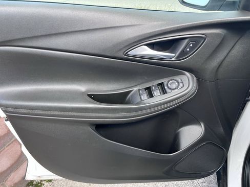Used 2020 Buick Encore GX Select FWD image 22