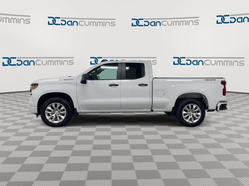 Used 2023 Chevrolet Silverado 1500 Custom AWD/4WD image 5