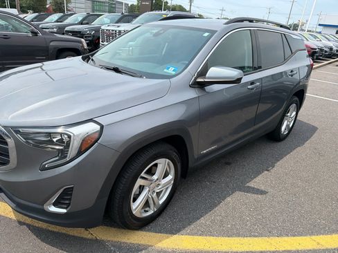 Certified 2020 GMC Terrain SLE w/ Driver Convenience Package AWD/4WD image 6