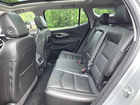 Used 2022 GMC Terrain SLT FWD image 11