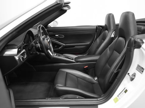 Certified 2017 Porsche 911 Carrera RWD image 43