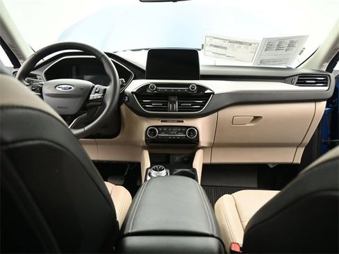 Used 2022 Ford Escape SEL image 24