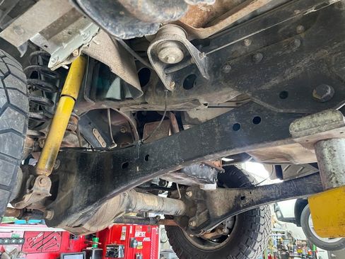 Used 2015 Ford F250 XLT w/ XLT Premium Package AWD/4WD image 35