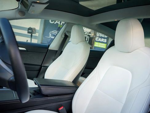 Used 2023 Tesla Model 3 Standard Range RWD image 17