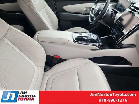 Used 2024 Hyundai Tucson Limited image 15
