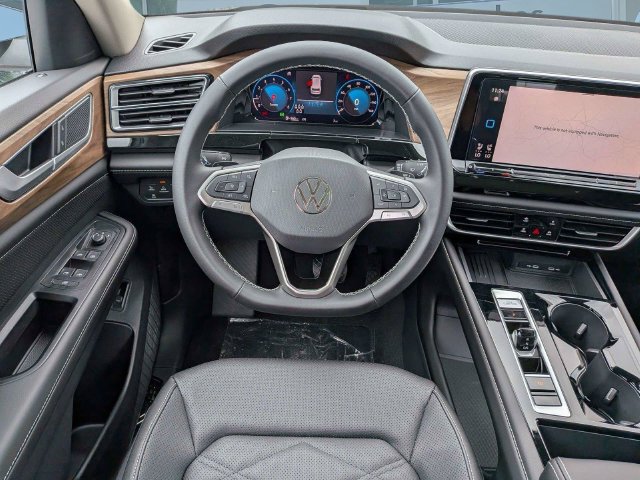 New 2026 Volkswagen Atlas SE FWD image 17