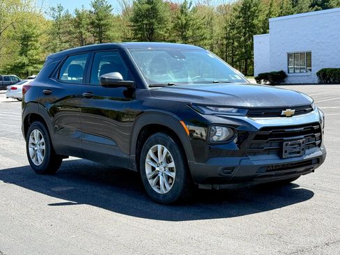 Used 2021 Chevrolet TrailBlazer LS AWD/4WD image 1