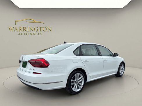 Used 2019 Volkswagen Passat 2.0T Wolfsburg w/ Wheels & Sunroof Package FWD image 7