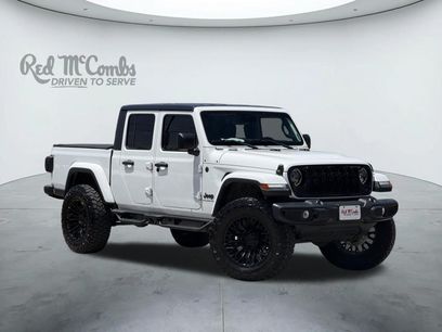 Used 2024 Jeep Gladiator Sport