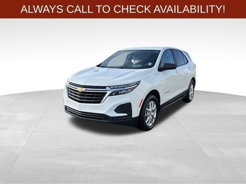Used 2024 Chevrolet Equinox LS AWD/4WD image 3