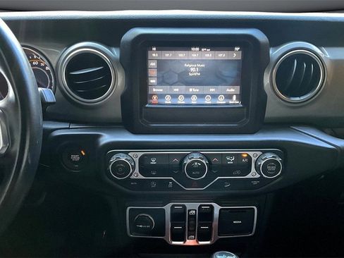 Used 2018 Jeep Wrangler Unlimited Sahara w/ Dual Top Group image 11