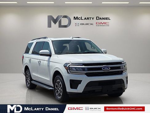 Used 2022 Ford Expedition XLT AWD/4WD image 1