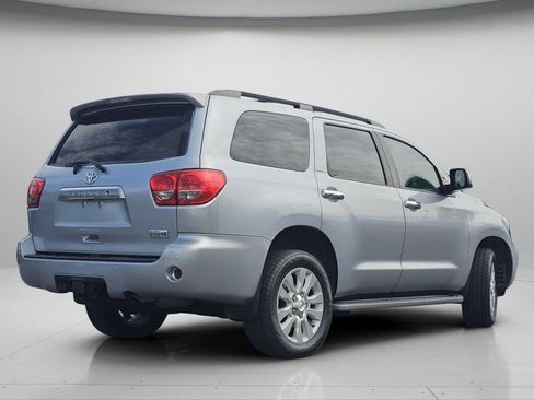 Used 2014 Toyota Sequoia Platinum RWD image 25