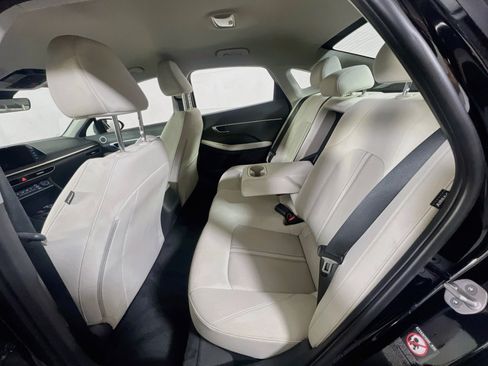 Used 2023 Hyundai Sonata SEL FWD image 24