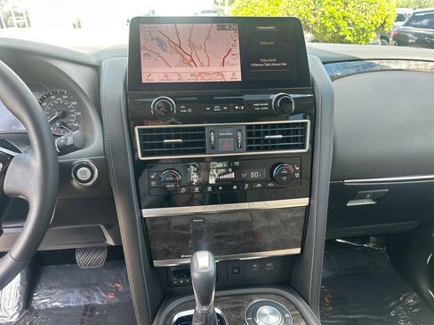 Used 2024 Nissan Armada Platinum w/ Captain's Chairs Package RWD image 24