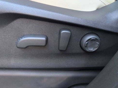 New 2026 Subaru Ascent Limited image 17