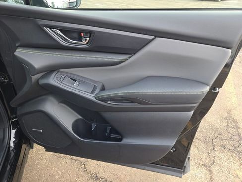 Used 2023 Subaru Ascent Onyx Edition Limited image 5