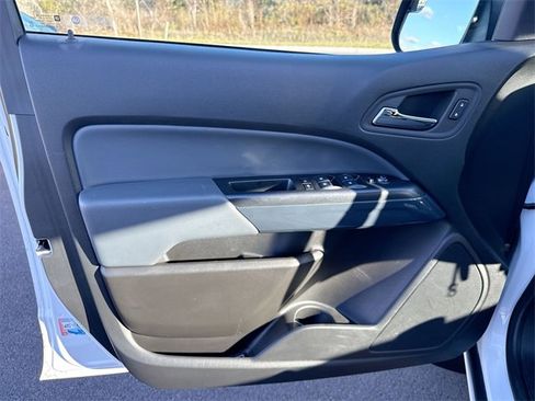 Used 2022 Chevrolet Colorado Z71 image 14